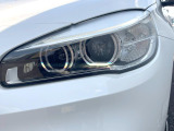 ●LEDヘッドライト:夜間走行時も良好な視界を確保し安心して運転できる高輝度LEDヘッドライトを装備!点灯速度が早く、消費電力も抑えられています。