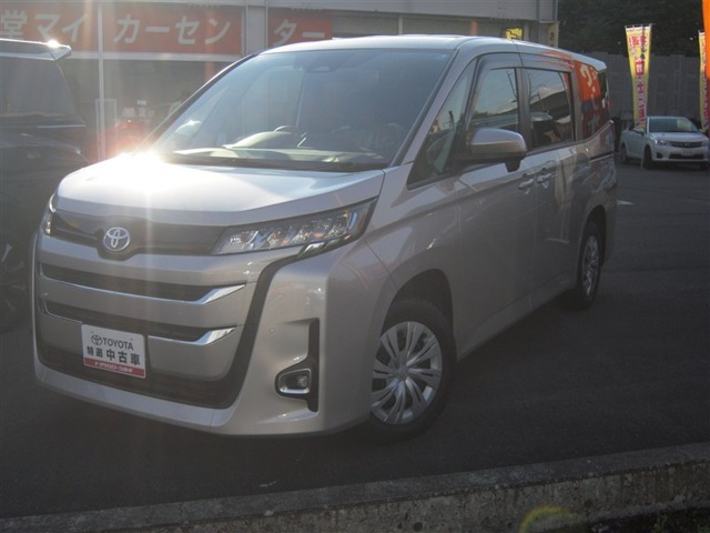 ノア 1.8 ハイブリッド X E-Four 4WD