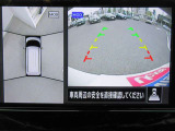 車の真上から見下ろしたような360度視界の良い『アラウンドビューモニター』です♪♪ 苦手な狭い駐車場、暗い所でも確認ができてとっても安心です♪♪