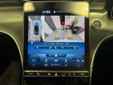 バックカメラにより駐車時の後方確認も楽にできます。