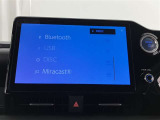 いまや必須装備「ナビゲーション」搭載!知らない場所にスイスイッとドライブ。もう、これなしではハンドルを握れませんね!でも運転中の操作は危険ですのでご注意ですね☆