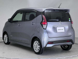 【ワイド保証】日産販売店の中古車には、無料で保証が付いています。走行距離無制限で、無料保証期間は1年間から。品質に自信があるから実現した、日産ならではの保証です。