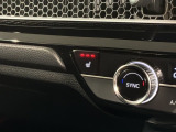 シートヒーターが付いています!寒い日に便利な装備ですね。