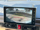 バックカメラ付きでナビを取り付けますと連動し車庫入れもラクラク!