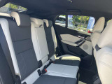 【エアバック】BMWのエアバックやその他の安全装備は、互いに補完しあう事で徹底した安全性を貫きます。万一の事故の際にそれぞれ最適な保護を提供してくれます!
