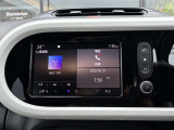 マルチメディアや運転支援システムの設定を、タッチスクリーンでコントロールできるR-Link 2を採用。 ミラーリング機能を使って地図アプリを表示すればタッチスクリーンをナビ画面として使えます。。