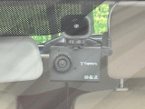 【ドライブレコーダー】ドライブレコーダー装備!走行中はもちろん、あおり運転や事故に遭遇した際、映像で記録し、万一のリスクに備えます。※記録用SDカードはお客様ご自身でご準備いただく必要があります。