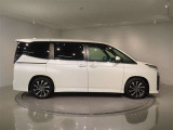 スーパーUVカット機能付(撥水機能付)UVカットフロントドアグリーンガラス&UVカット機能付プライバシーガラス(スライドドア・リヤクォーター・バックドア)