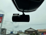 広いミラーで後方をしっかりと確認して頂けます!