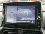 全周囲モニター付いています。駐車時の不安を和らげます。