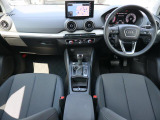 Audi正規ディーラーが高品質をお約束。高度な訓練・教育を受けたAudi専任メカニックが、100項目にもおよぶ精密な点検を実施いたします。すべてをクリアしたAudi車だけが、あなたのお手元に届けられるのです。