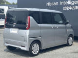 サイドのシルエットからも想像できるようにながらも軽自動車ながらも広いキャビンと十分な荷室を確保してあります。