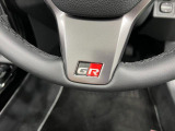 MOMO製本革巻ステアリングホイール【GRスポーツ専用】