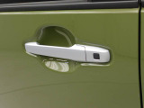 中古車は一物一価、同じようなお車でも、整備状況、外内装の状態など様々です。