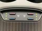 シートエアコン付です。シートを暖めたり冷やしたりできる、快適装備の一つ。 暑い夏もシートが冷える冬も快適にドライブが楽しめそうですね。