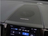 【harman/kardon】世界のオーディオファン垂涎のプレミアムサウンドシステムを搭載。原音に近い音場空間を忠実に再現。乗る人すべてに最良の音響体験を提供します。