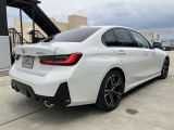 BMWのお車は、&ldquo;駆け抜ける歓び&rdquo;を体現しております。走行の安定性とコーナリングの良さを追求し、思い通りにハンドルの操作可能です。