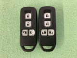 スマートキー付きですからドアロックの開閉およびエンジンスタートが楽々です。電動スライドドアの開け閉めもボタンで操作できます。スペアキーも同じものを用意しております。
