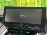 【12.3インチワイドナビ】高級感とインパクトのある大型ワイドナビを装備。各種オーディオ操作はもちろん、横長ワイド画面でのマップ2分割表示など、利便性も高いナビです♪