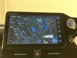 いまや必須装備「ナビゲーション」搭載!知らない場所にスイスイッとドライブ。もう、これなしではハンドルを握れませんね!でも運転中の操作は危険ですのでご注意ですね☆