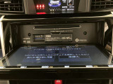 いまや必須装備「ナビゲーション」搭載!知らない場所にスイスイッとドライブ。もう、これなしではハンドルを握れませんね!でも運転中の操作は危険ですのでご注意ですね☆