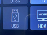 USB接続できます。スマホと接続して音楽を楽しんでください。