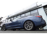 【BMWアロイホイール】軽量かつ強度に拘ったアロイホイール。走行性能ポテンシャルを引き出す設計。タイヤのサイドウォールが強化されたランフラットタイヤは、パンク時にタイヤがつぶれてもリムから外れません。