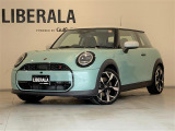 ◆LIBERALAは、輸入車選びの新たなスタイルを提案するインポート・セレクト・ブランドです。オーナー様となる方がクルマから直接感じる感性を第一にした、最良の一台との出会いをコーディネートいたします。