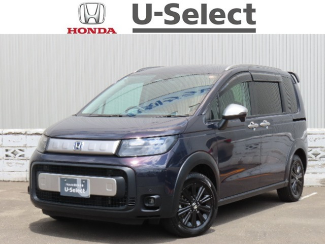 フリード 1.5 e:HEV クロスター 4WD