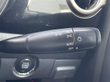 【 オートライト 】オートライトなのでライトの点け忘れを気にすることなく運転が出来ます♪//