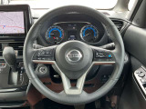 ハンドルは軽やかに回り、気持ちよく運転が出来ます。