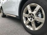 MINIのアロイ・ホイールは、MINIらしさの象徴である、ゴーカート・フィーリングを向上させるために技術の粋を集めて開発されています。