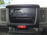 スピーカー一体型AM/FMラジオ 付いてます☆