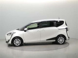 両側パワースライドドア付きだから、狭い駐車スペースなどでの 乗り降りラクラク!小さなお子さまのいるご家庭には嬉しい装備。
