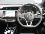 キックスの運転席廻りになります。