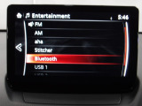 Bluetoothに接続することで、スマートフォンに入っている音楽アプリを車内で楽しめたり、通話が出来ます♪