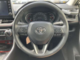 手にしっかりと馴染むとても運転しやすいハンドルです。是非一度、実際に触ってお確かめください!