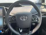 【純正革巻きステアリング】上質な革を使用することで、手にしっかり馴染みとても運転しやすいハンドルです♪