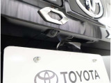 バックカメラが付いているので後方確認が非常にしやすいです。今や運転初心者も熟練者も必須装備!ついていて損はないですね♪