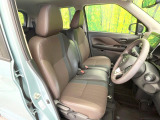 運転席シート廻りは使用感も少なく、良好な状態となっています。前オーナー様が丁寧に使っていたことがよくわかりますね。