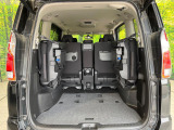 普段のお買い物や通勤、送迎等に十分な荷室スペースを確保しております。セカンドシートを倒すと、大きな荷物の積載も可能です♪