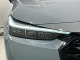 LEDヘッドライトは、点灯の瞬間から最大光量を発揮し、突然暗くなるトンネルなどでの安定感を高めます。