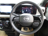 運転が楽しくなる明るく開放的な運転席まわりです。