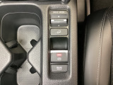セレクターノブの下に、異なる加速感を楽しめるドライブモードスイッチがついています。一般道、スポーツ走行、エコ走行など、シーンに合わせて最適な加速感を楽しめるドライブモードスイッチです。