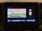 バックでの車庫入れも安心です! リアカメラが付いているバックモニター付のナビを装備しております。バンパーについているソナーや、操作線もついており距離感も画面から確認できます。