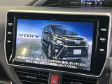 【純正10インチナビ】人気の純正ナビを装備しております。ナビの使いやすさはもちろん、オーディオ機能も充実!キャンプや旅行はもちろん、通勤や買い物など普段のドライブも楽しくなるはず♪