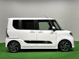 ドアは約90度に開くので荷物も積み込みやすく、乗り降りもしやすい♪ ロングドライブも快適に過ごせる工夫がいっぱいです♪♪