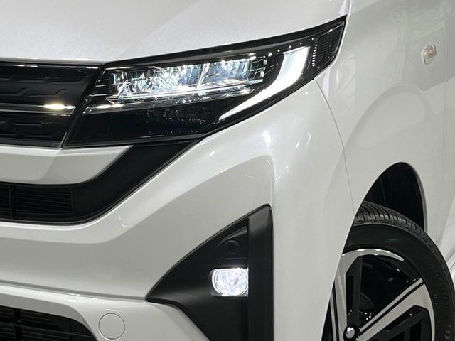 ダイハツ ムーヴカスタム RS の中古車詳細 (5,270km, シャイニング