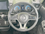 【純正革巻きステアリング】上質な革を使用することで、手にしっかり馴染みとても運転しやすいハンドルです♪
