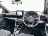 運転席まわりです。 各操作スイッチは使いやすい位置に配置されてます。